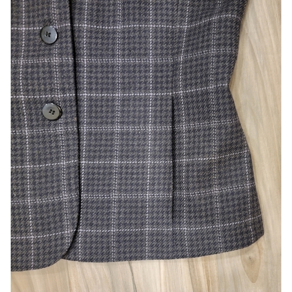 Amanda Smith Pure Wool Blazer - Picture 6 of 8